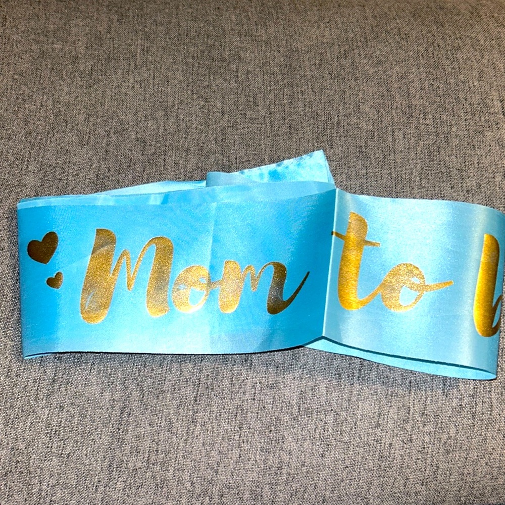 Mom to be sash